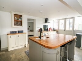 Casa de campo | Cozinha privada | Geladeira, lava-louças, chaleira elétrica, torradeira