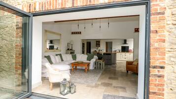 Cottage | Balcony