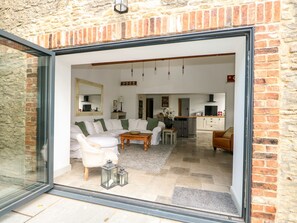 Cottage | Balcony - The Coach House (Sleaford)