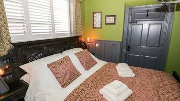 Cottage | 1 bedroom, individually decorated, individually furnished, free WiFi