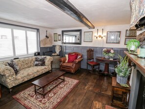 Cottage | Living room