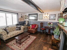 Cottage | Living room