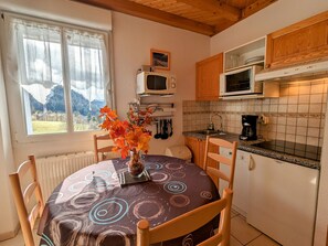 Fridge, microwave, dishwasher