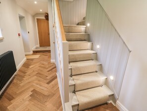 Cottage | Interior - The Coach House (Pickering)