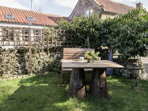 Cottage | Interior - The Coach House (Pickering)