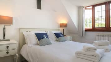 Cottage | 1 bedroom, individually decorated, individually furnished, free WiFi