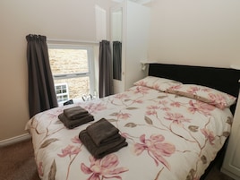 Cottage | 2 bedrooms, individually decorated, individually furnished, free WiFi