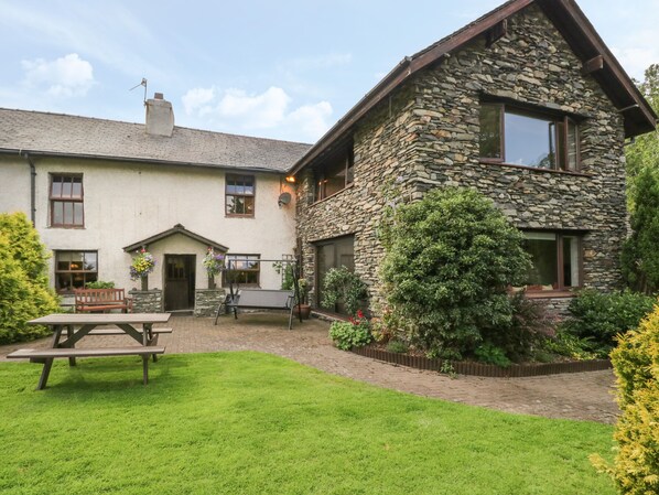 Cottage | Façade de l’hébergement