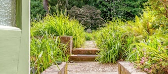 Woodlands By The Sea Cottage