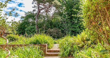 Woodlands By The Sea Cottage