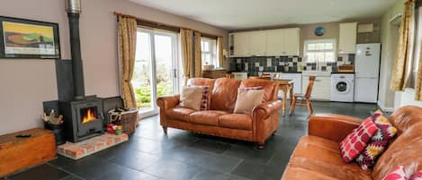 Cottage | Living area