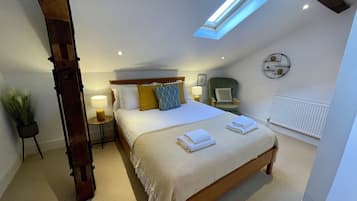 2 bedrooms, individually decorated, individually furnished, free WiFi