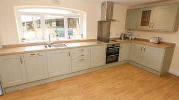 Cottage | Interior