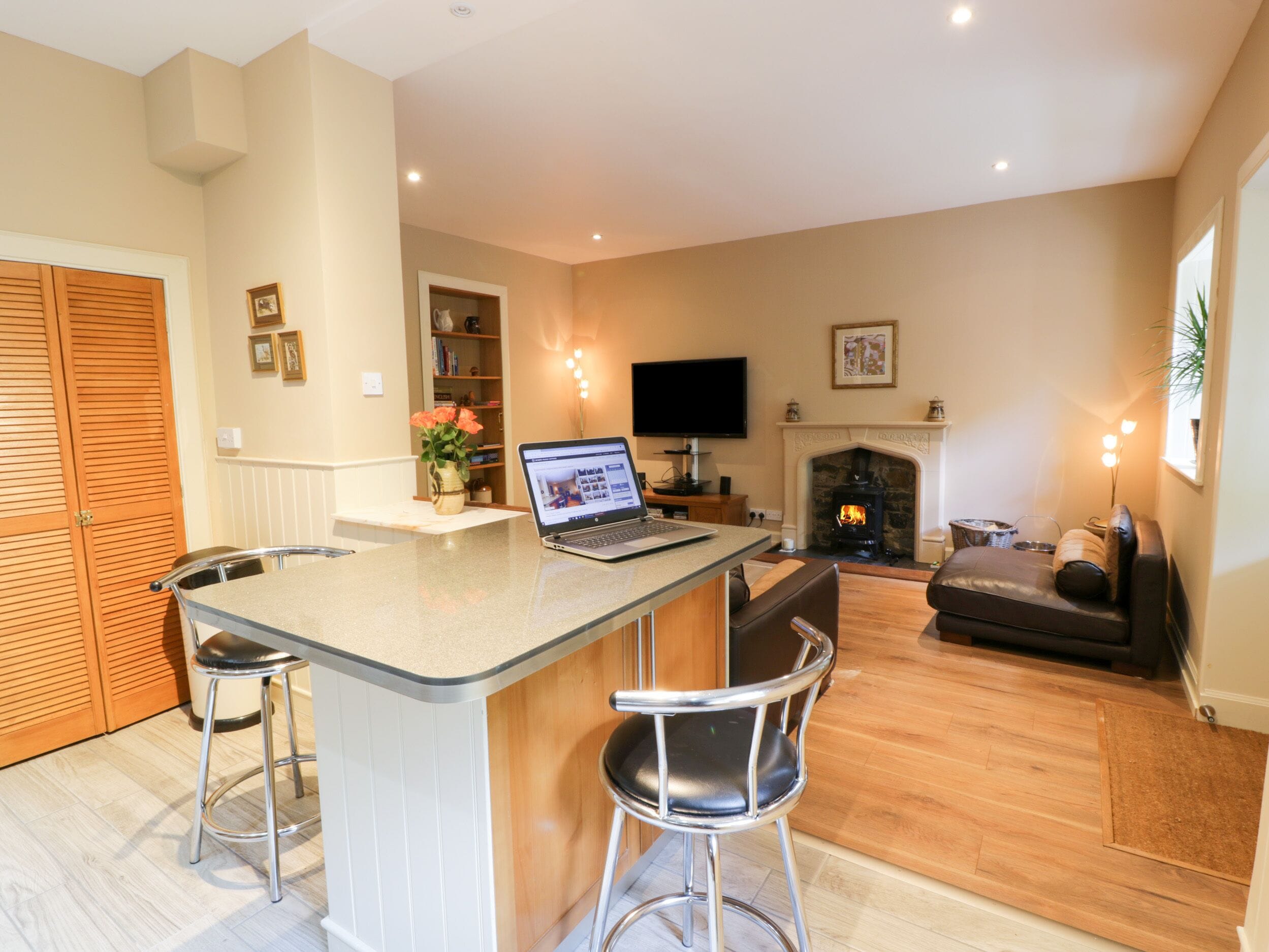 Cottage | 1 bedroom, individually decorated, individually furnished, free WiFi