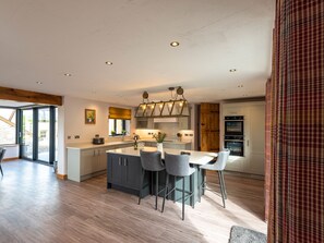 Cottage | Interior
