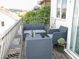Cottage | Balcony