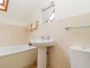 Cottage | Bathroom | Shower