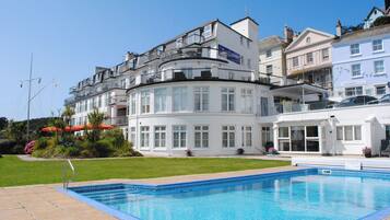 Cottage | Pool | Outdoor pool