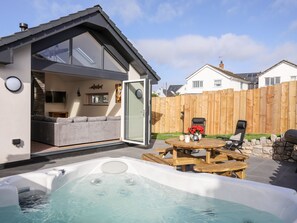 Spa - The Herun (Rhosneigr)