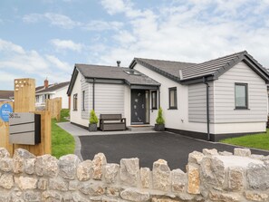 Exterior - The Herun (Rhosneigr)