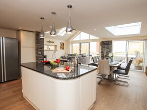 Private kitchen - The Herun (Rhosneigr)