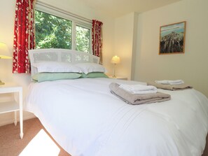 Chaumière | 2 chambres, décor unique, ameublement unique, accès au Wi-Fi (inclus)