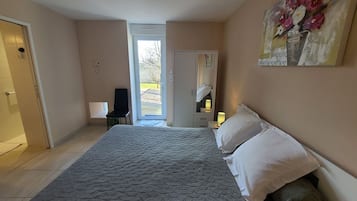 3 bedrooms, free WiFi, bed sheets