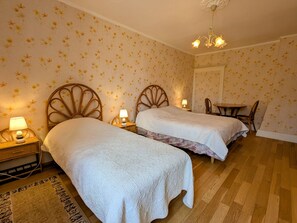 5 bedrooms, free WiFi