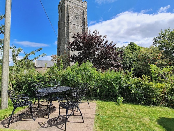Cottage | Outdoor dining