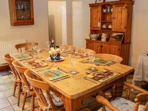 Cottage | Private kitchen | Fridge, microwave, dishwasher, electric kettle