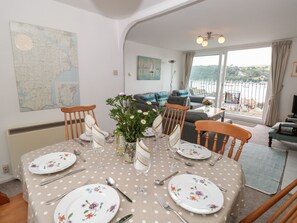 Cottage | Private kitchen | Fridge, dishwasher, cookware/dishes/utensils - 21 Above Town (Dartmouth)