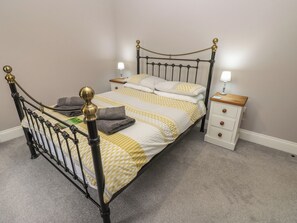 3 bedrooms, individually decorated, individually furnished, free WiFi