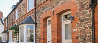 3 Lowerbourne Terrace