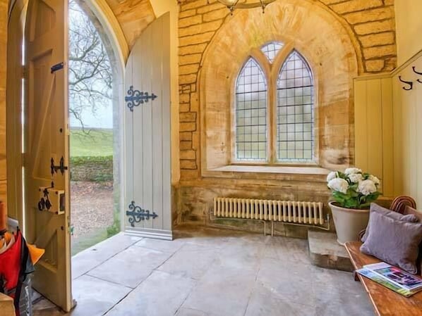 Cottage | Interior