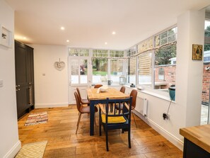 Casa de campo | Cocina privada | Frigorífico, lavavajillas, hervidor eléctrico y tostadora