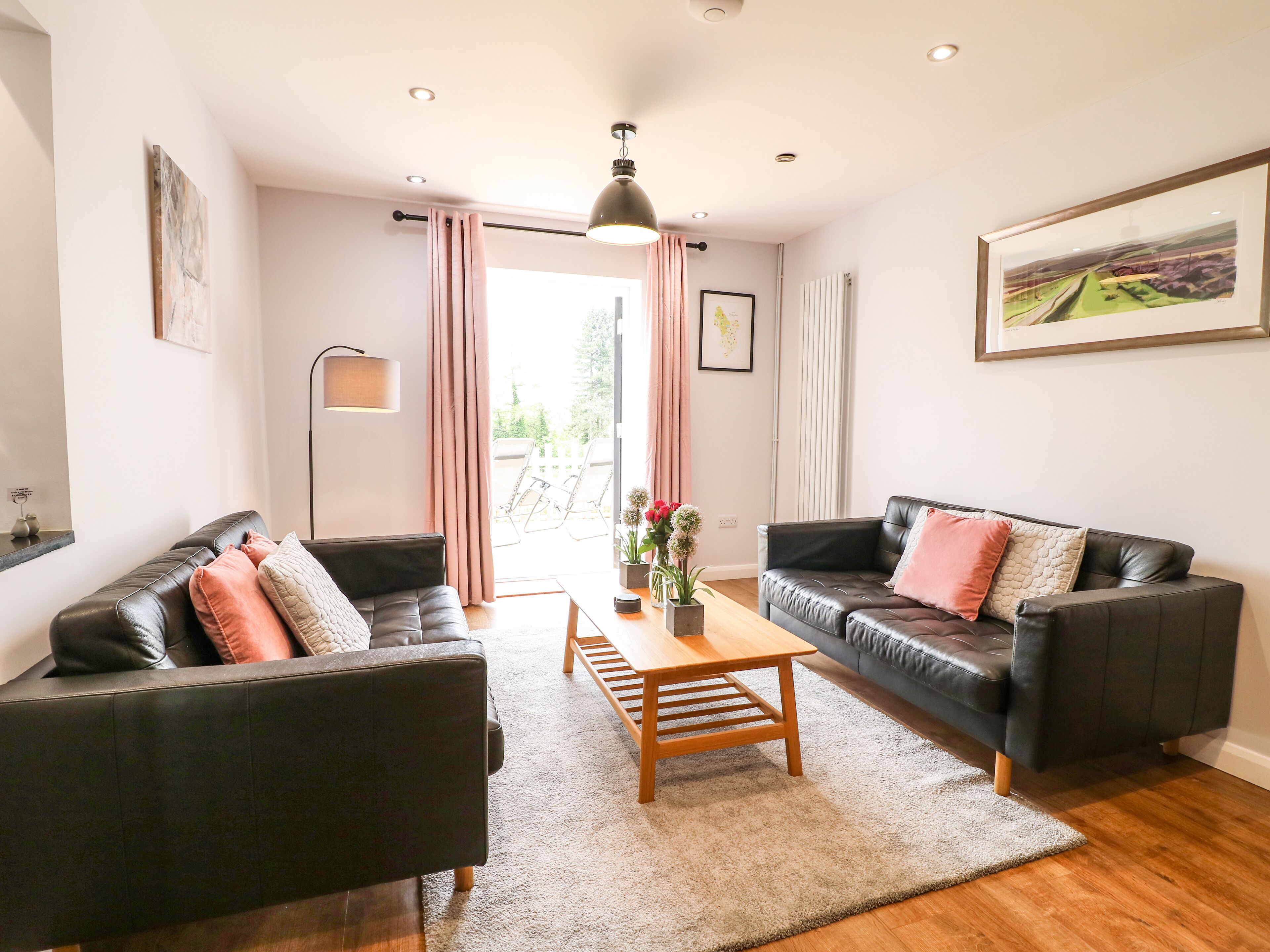 Cottage | Living room | TV