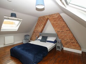 3 bedrooms, individually decorated, individually furnished, free WiFi - Weybury Cottage (Weymouth)