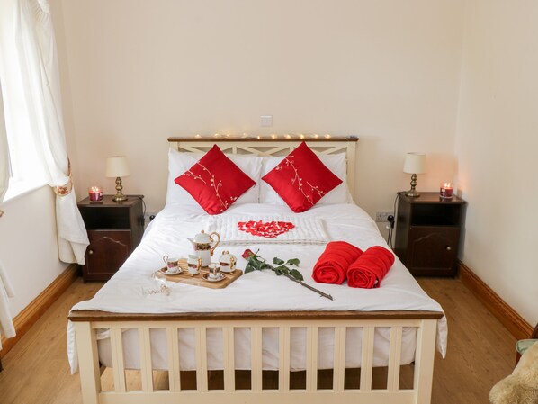 Stuga | 4 sovrum, individuell inredning, unika möbler och gratis wi-fi