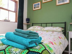 Cottage | 3 bedrooms, individually decorated, individually furnished, free WiFi - Bwthyn Gwyn Ty'n Y Pant (Pwllheli)