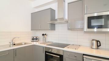 Cottage | Dapur pribadi | Lemari es, mesin pencuci piring, ketel listrik, dan pemanggang roti