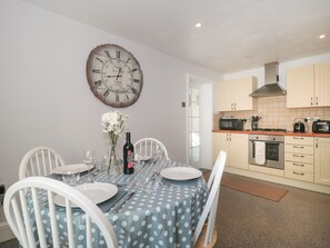 Cottage | Dining - The Linhay (Axminster)