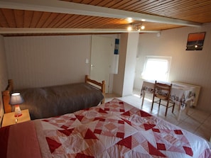 2 chambres, accès au Wi-Fi (inclus)