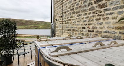 Snave Barn