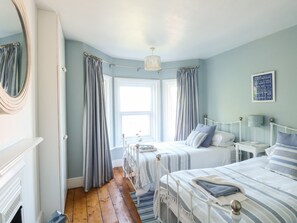 Cottage | Interior