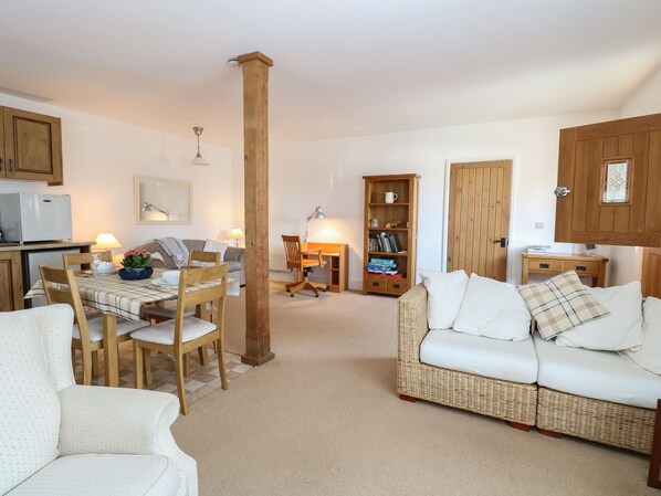 Cottage | Interior - Flink's Barn (Dunmow)