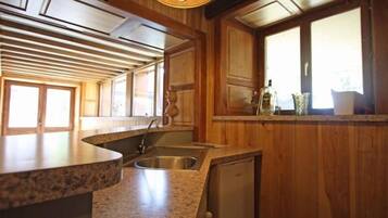 Réfrigérateur, micro-ondes, four, lave-vaisselle