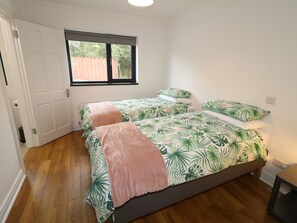 Mökki | 5 makuuhuonetta, yksilöllisesti sisustettu, yksilöllisesti kalustettu