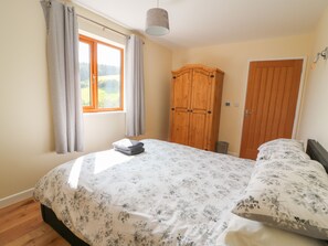 Casa de campo | 2 habitaciones, decoración personalizada y muebles diferentes 