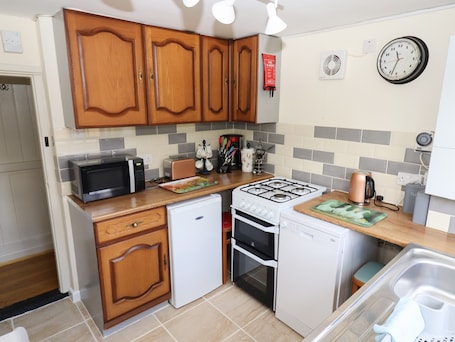 ์ฝํฐ์ง | ์ ์ฉ ์ฃผ๋ฐฉ | ๋์ฅ๊ณ , ์๊ธฐ ์ธ์ฒ๊ธฐ, ์ ๊ธฐ ์ฃผ์ ์, ํ ์คํฐ