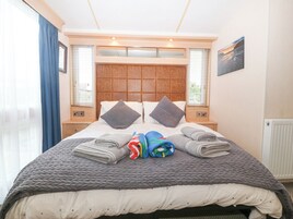 2 habitaciones, decoración personalizada y muebles diferentes